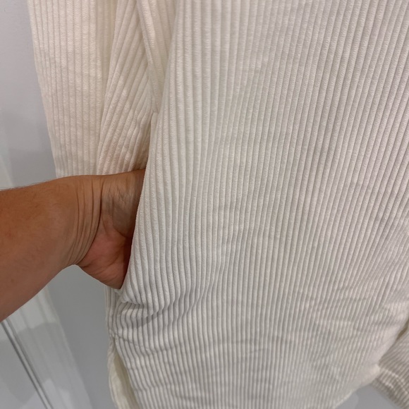 Beige ribben long shacket size large - Picture 8 of 8